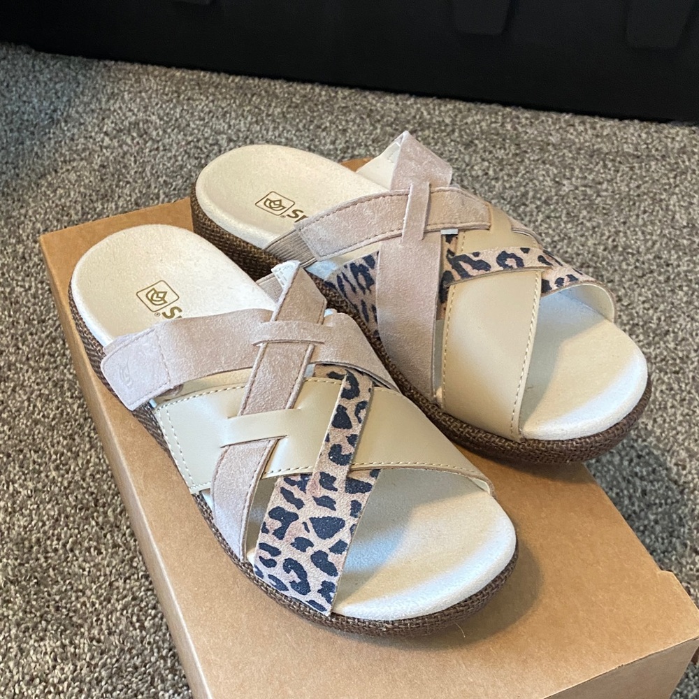 SAS Women's Tan and Leopard Sandals